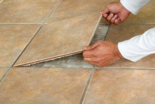 墙砖翘起来了怎么修复图片(墙砖翘起来了怎么修复图片教程) 墙砖翘起来了怎么修复图片(墙砖翘起来了怎么修复图片教程)